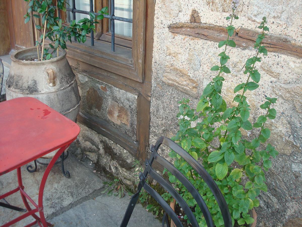 Oikia Alexandrou Traditional Inn Arnaía Exterior foto